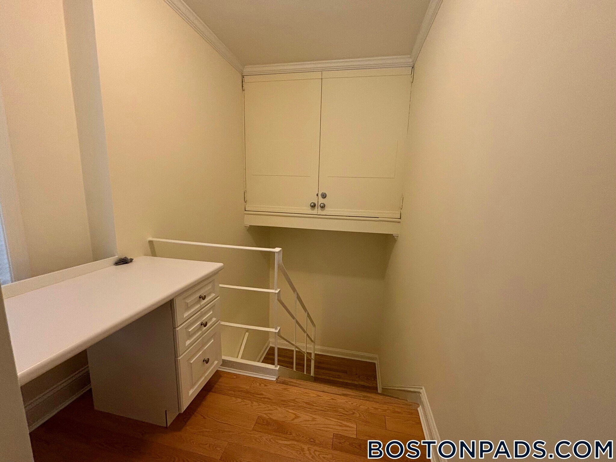 Building Photo - 182 Sherman Rd