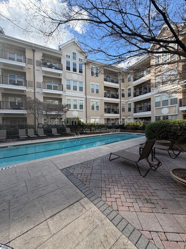 Building Photo - 1850 Cotillion Dr