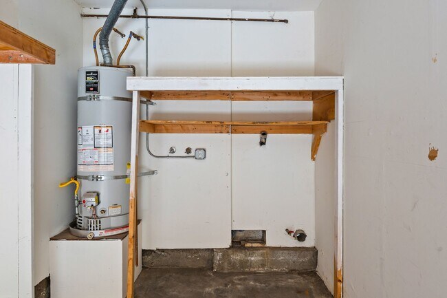 Building Photo - 17972 Baron Cir