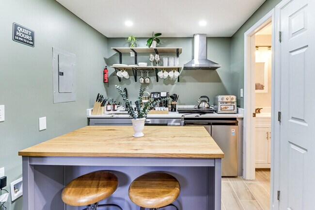 Building Photo - 5123 Boulder Dr