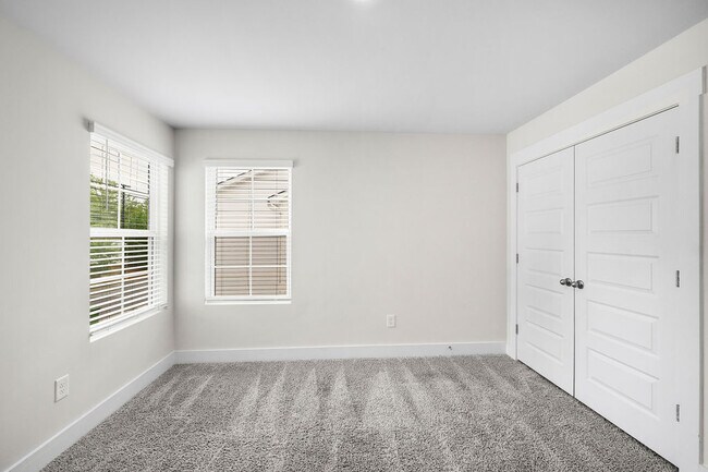 Building Photo - 115 Ted Dr