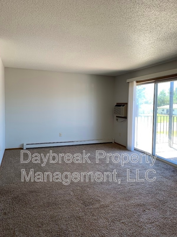 Building Photo - 1210 34th Ave S