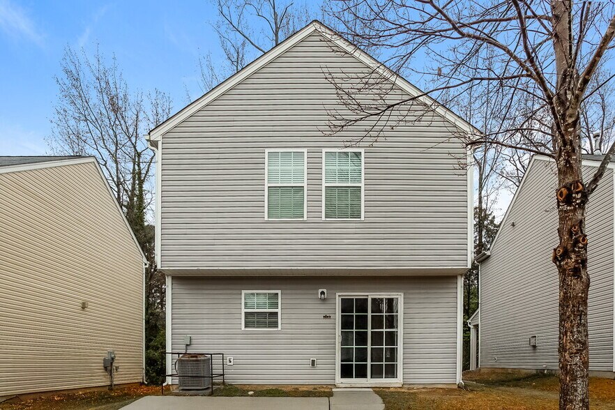 Building Photo - 3836 Glory St