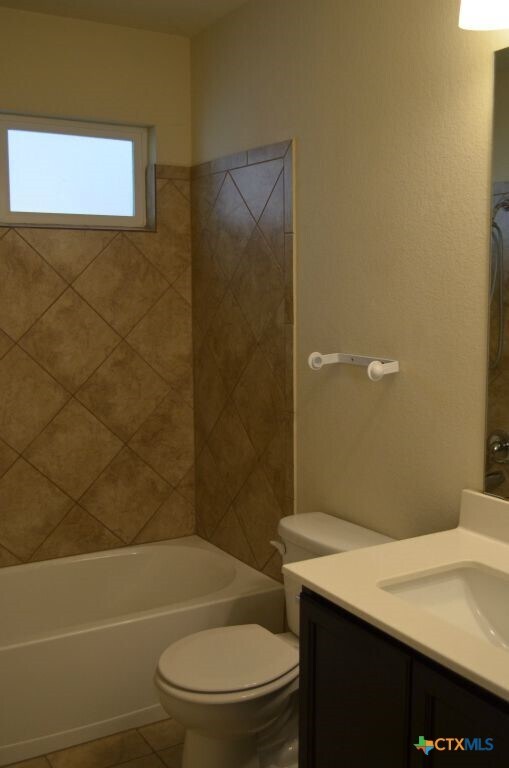 Building Photo - 9611 Raeburn Court