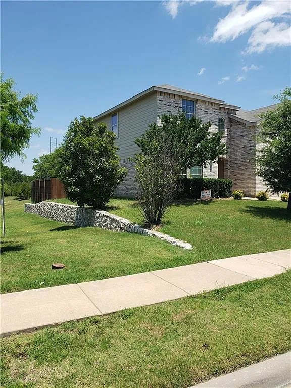 Building Photo - 1411 Cardinal Way