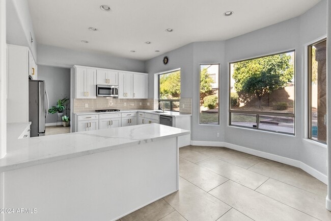 Building Photo - 6420 E Montreal Pl