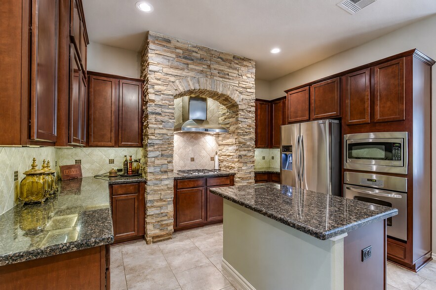 Building Photo - 5934 Beeston Hall Ct