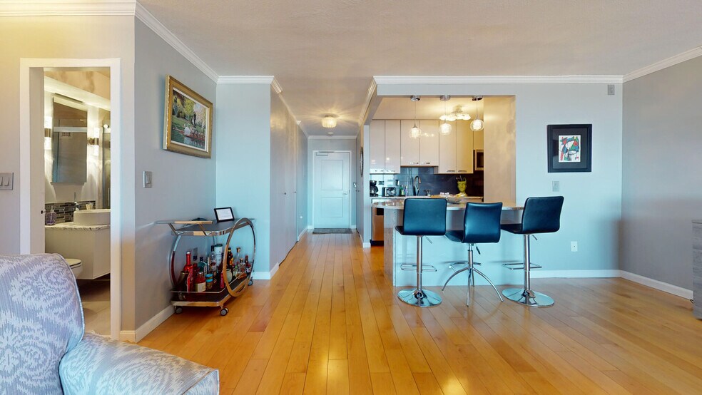 Building Photo - 10 Whittier Pl