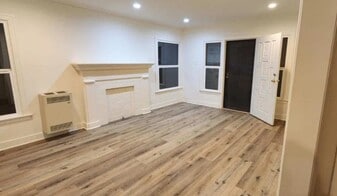 Building Photo - 2229 Ellendale Pl