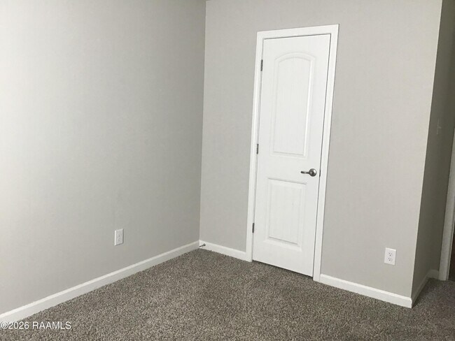 Building Photo - 111 Abbeywood Ct
