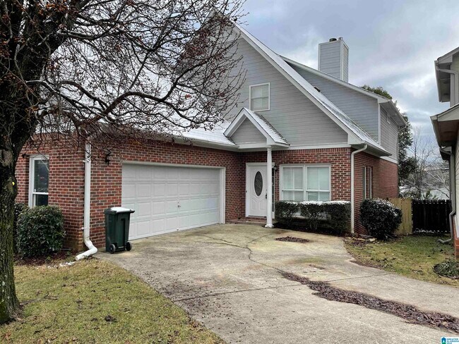 Primary Photo - 1707 Columbiana Ln