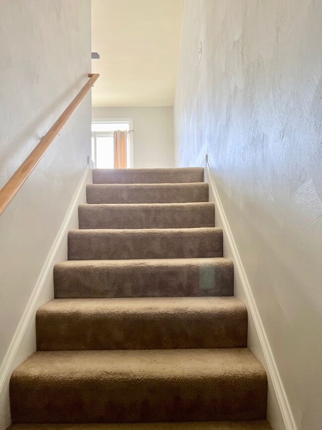 Building Photo - 3BD/3.5BA Condo w/ Garage in Chicks Beach!...