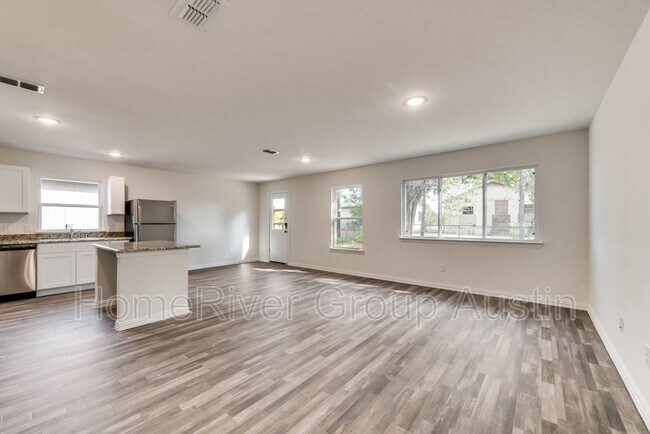 Building Photo - 4504 Rocking K Dr