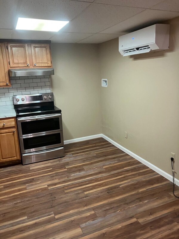 Building Photo - 361 May Ave