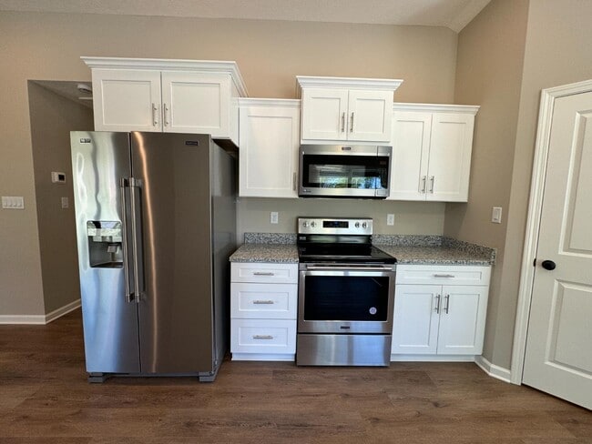 Primary Photo - 2508 Vine St