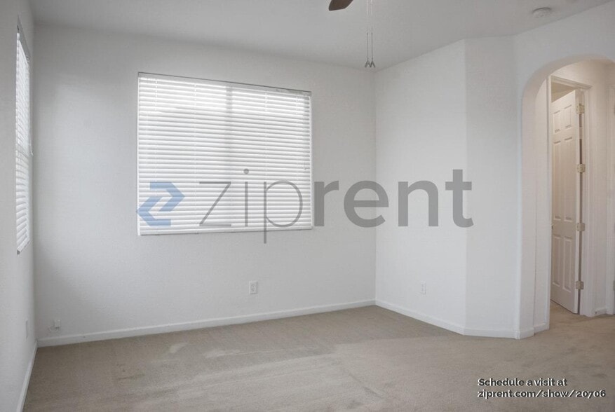 Building Photo - 1834 Zurlo Way