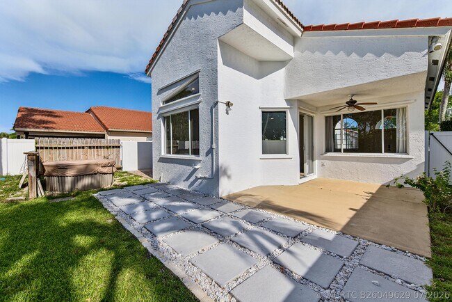 Building Photo - 4583 NW 7th Pl