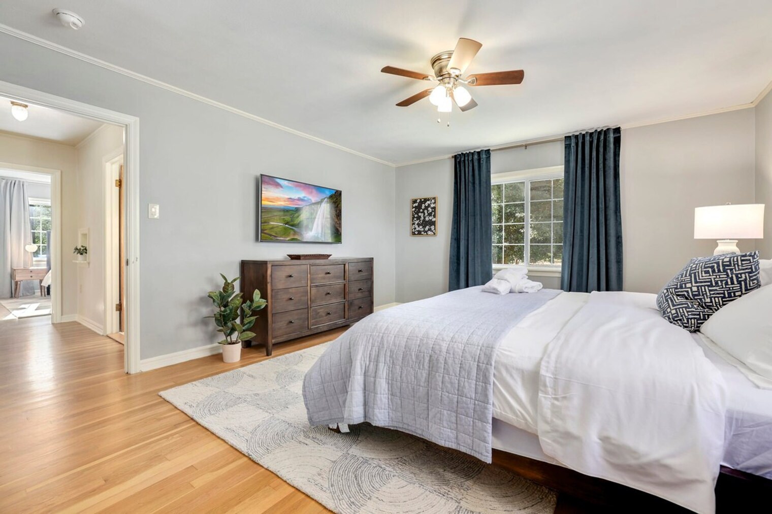 Building Photo - 578 N Sequoyah Dr