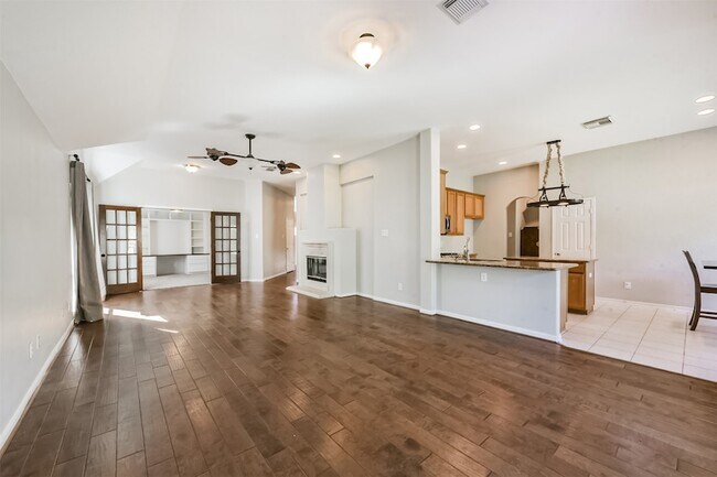 Building Photo - 13203 Yaupon Holly Ln