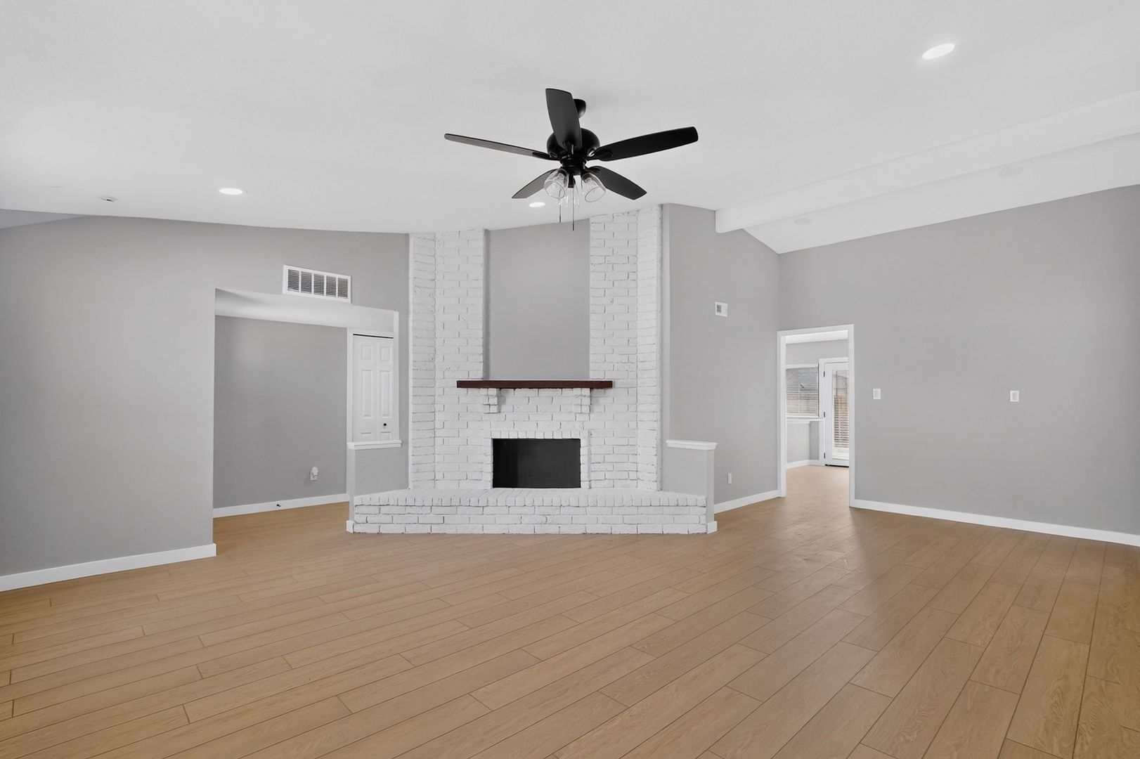 Building Photo - 5601 Truitt St
