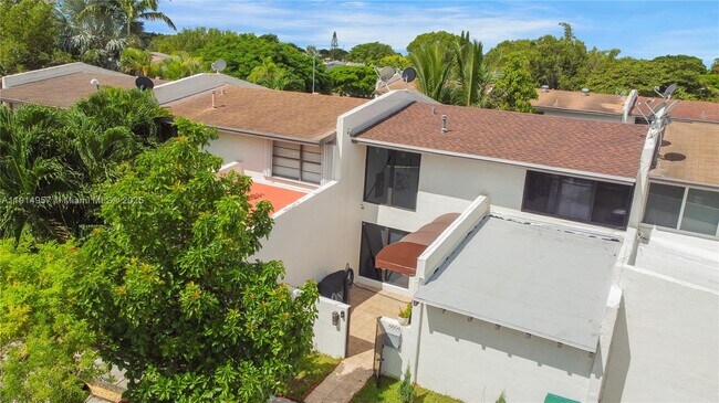 Building Photo - 6604 SW 113th Ave