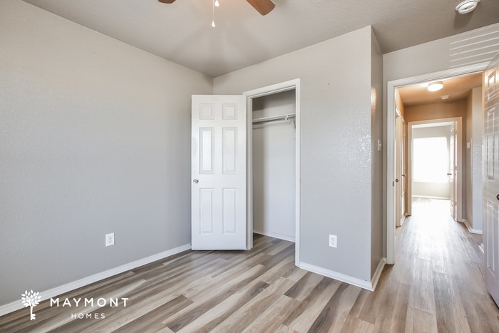 Building Photo - 12104 Firethorn Dr