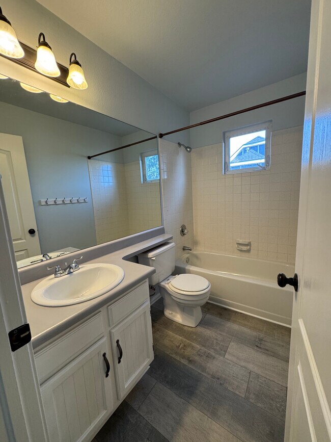 Building Photo - 7650 Conifer Dr