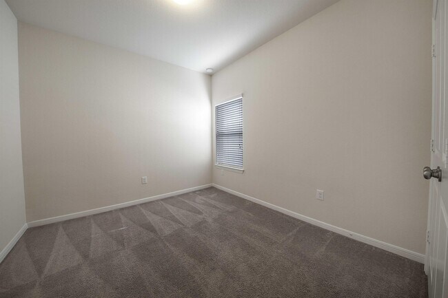 Building Photo - 14002 Madrigal Ln