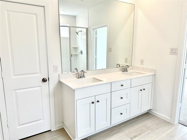 Building Photo - 26607 Woodland Strawberry Ln