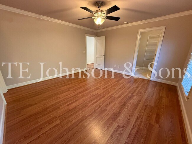 Building Photo - 5540 Brookberry Farm Rd