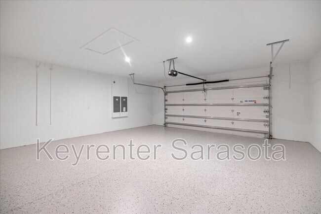 Building Photo - 11140 Wicker Park Pl