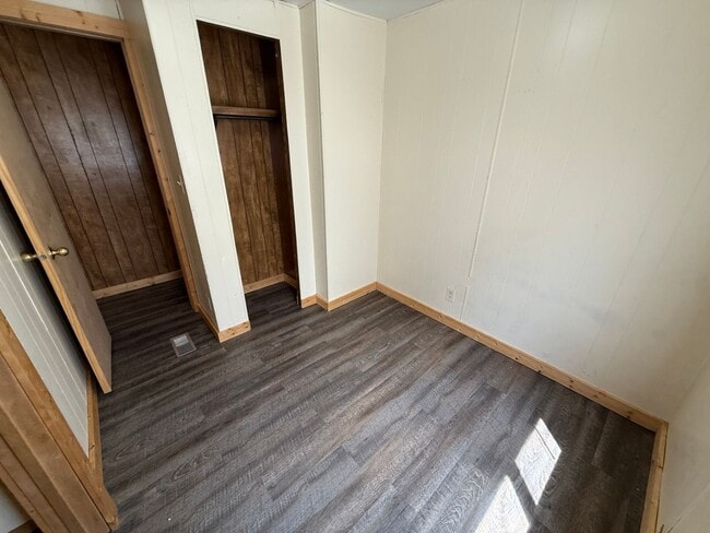 Building Photo - 3 Bed 2 Bath Updated Mobile Home with Fenced Yard and Storage Shed