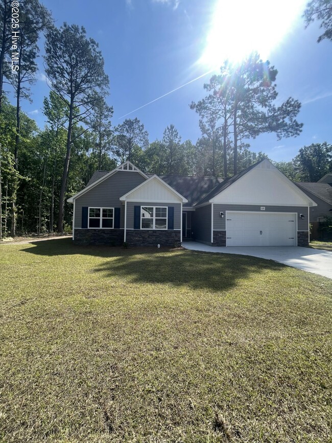 Primary Photo - 618 Walnut Dr
