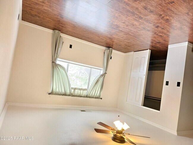 Building Photo - 8184 E Lisa Cir