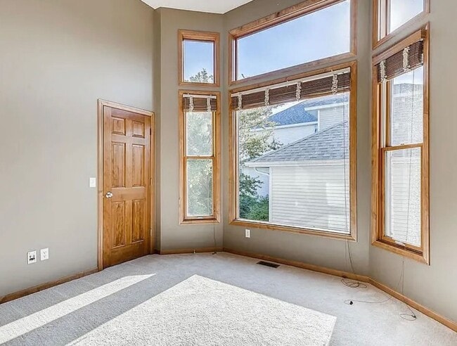 Building Photo - Stunning 4BR/5BA Eden Prairie Home W/Conservation Area Views Available 4/15!