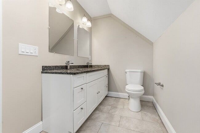 Building Photo - 21 Emerton St