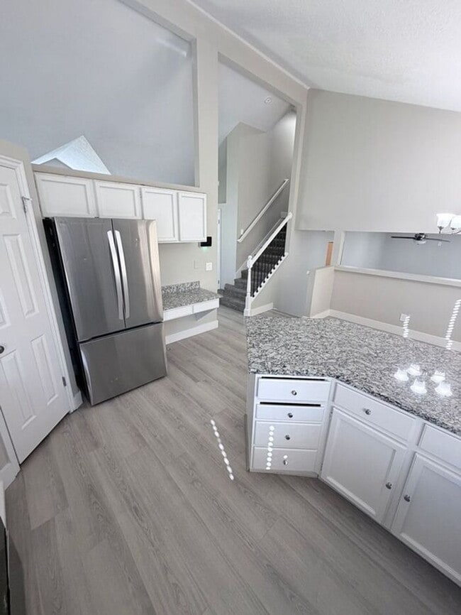 Building Photo - WEST JORDAN 5 BED, 4 BATH HOME