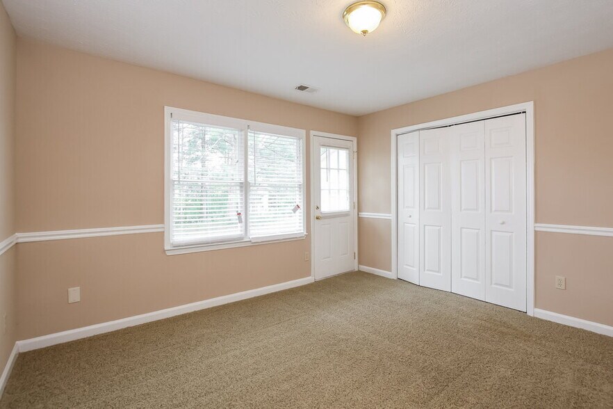 Building Photo - 350 Anna Ave