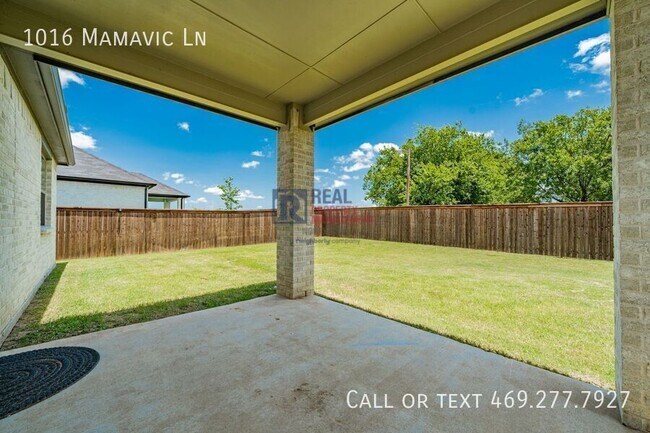 Building Photo - 1016 Mamavic Ln