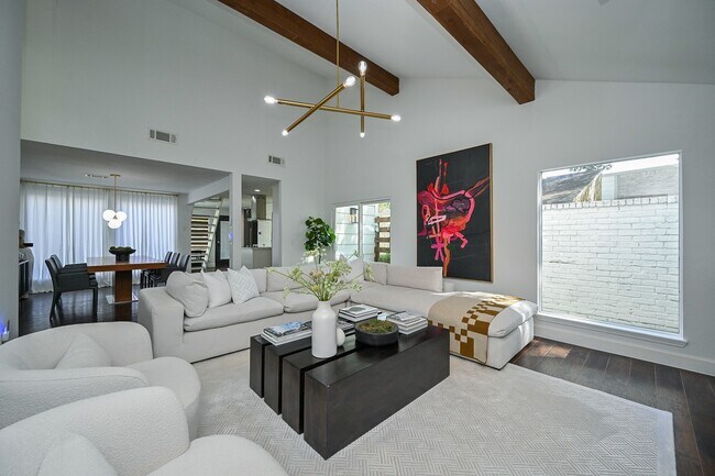 Building Photo - 4627 Turf Valley Dr