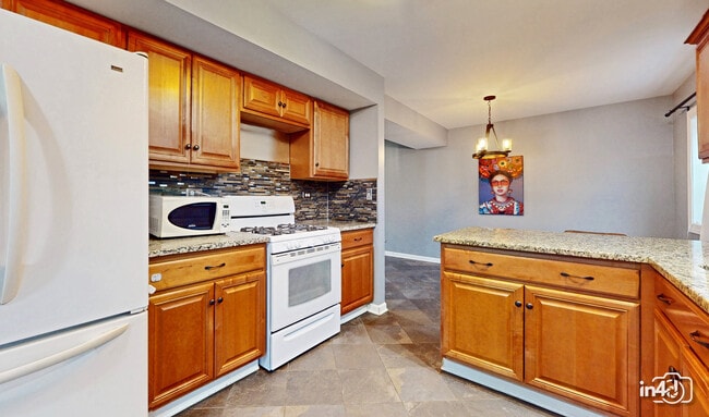 Building Photo - 239 Capitol Dr