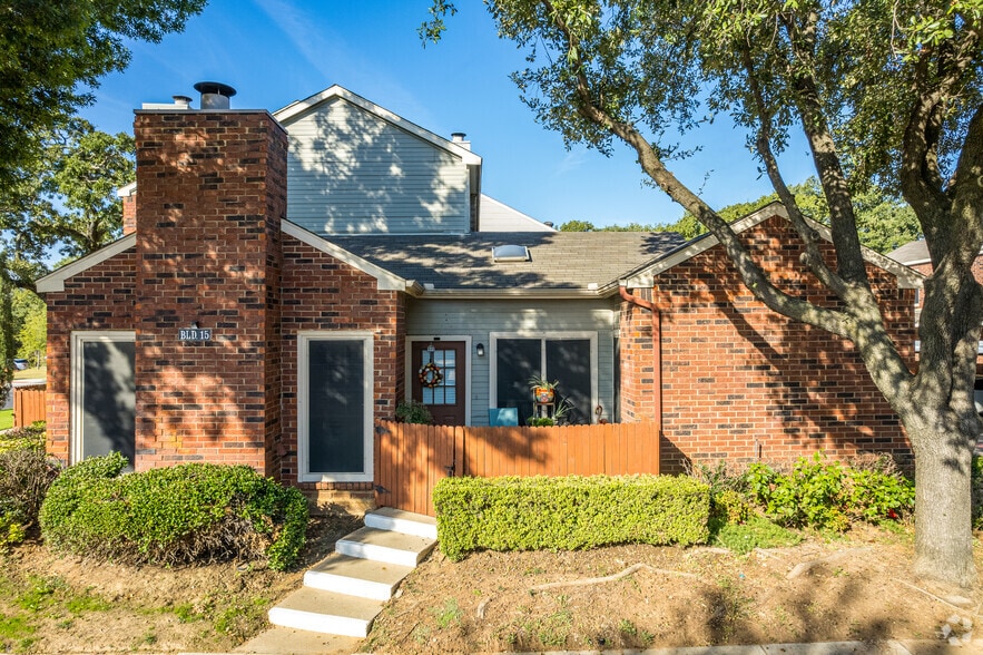 Willow Ridge 1050 W Ash Ln Euless TX 76039 Apartment Finder