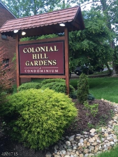 Building Photo - 9 Colonial Dr