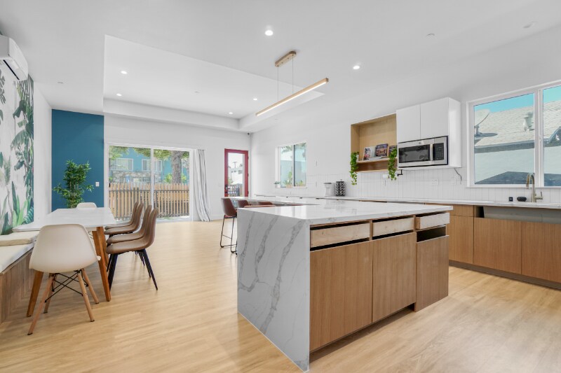 Building Photo - 4800-4802 S Slauson Ave