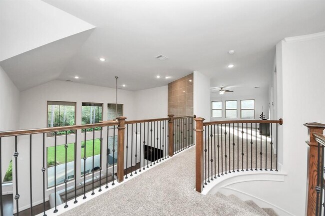 Building Photo - 14827 Vista Chase Trl