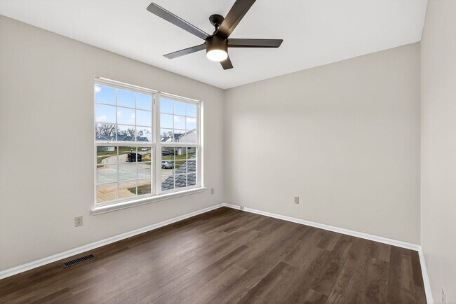 Building Photo - NEWLY RENOVATED HOME