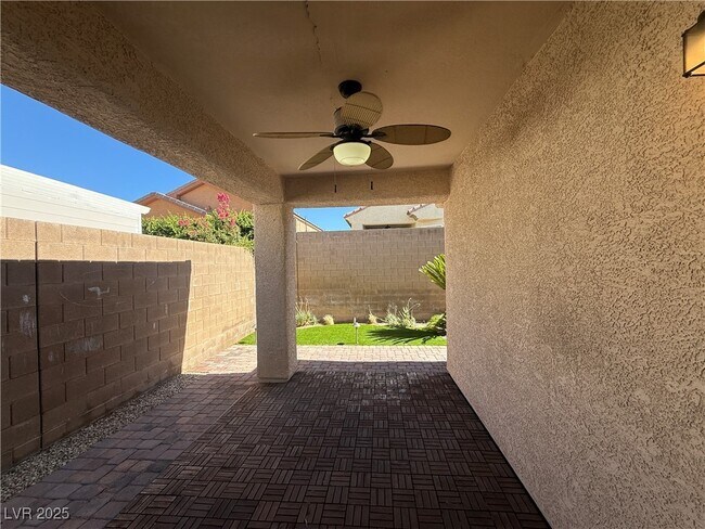 Building Photo - 2739 Mintlaw Ave
