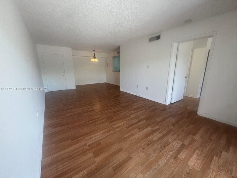 Building Photo - 15201 SW 80th St