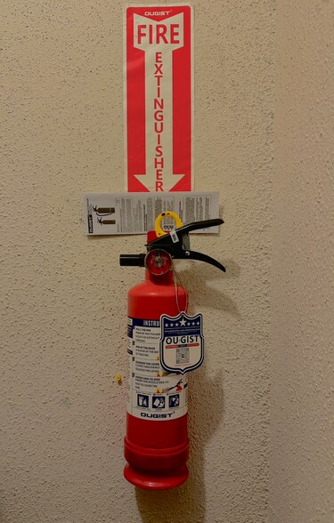 Building Photo - 7317 W Franklin Ave