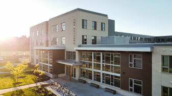 Stevens Point Reserve Exterior - The Reserve Student Apartments at UWSP